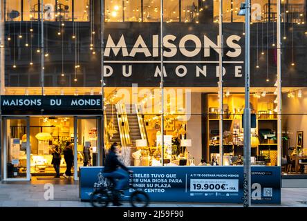 Maisons du Monde ein französisches Möbel- und Einrichtungsgeschäft, Calle de Serrano, Madrid, Spanien Stockfoto