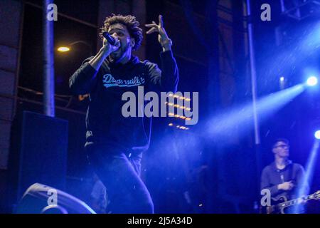 Raper J Cole tritt beim Neon Desert Music Festival in El Paso, Texas, auf. Stockfoto