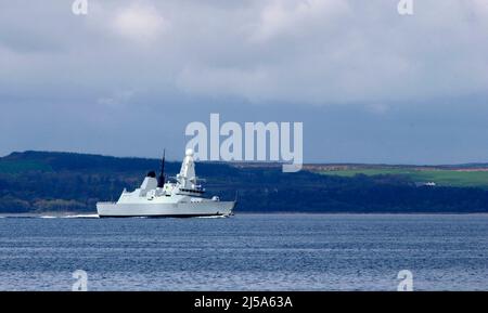 AJAXNETPHOTO. 1ST.MAI 2008. LARGS, SCHOTTLAND. - NEUER TYP 45 ZERSTÖRER WAGEMUTIG (NOCH NICHT HMS), AUF SEE VERSUCHE - ENGE WENDE UNTER DEN WESTERN ISLES. FOTO: JONATHAN EASTLAND/AJAX REF: D1X80105 659 Stockfoto