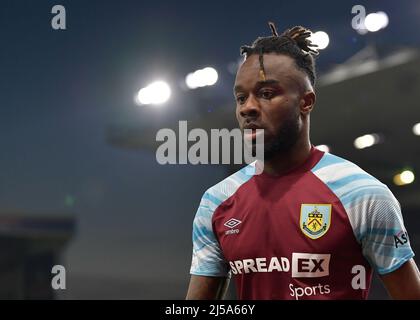 Turf Moor, Burnley, Lancashire, Großbritannien. 21. April 2022. Premier League Football, Burnley versus Southampton; Maxwel Cornet of Burnley Credit: Action Plus Sports/Alamy Live News Stockfoto