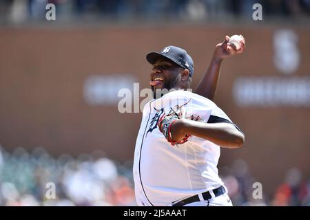 Detroit, USA. 21. April 2022. DETROIT, MI - 21. APRIL: Detroit Tigers SP Michael Pineda (56) in Aktion während des Spiels zwischen New York Yankees und Detroit Tigers am 21. April 2022 im Comerica Park in Detroit, MI (Foto von Allan Dranberg/CSM) Quelle: CAL Sport Media/Alamy Live News Stockfoto