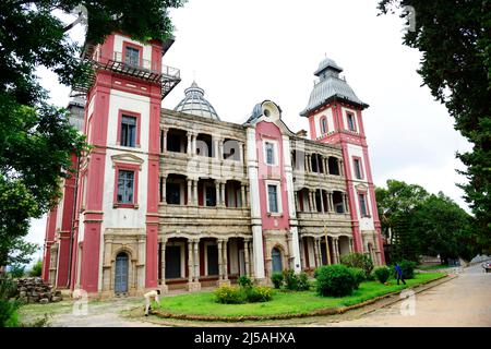 Schöne alte Kolonialbauten in Antananrivo, Madagaskar. Stockfoto