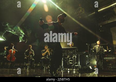 21/04/2022 - Französischer Künstler, Singer-Songwriter, Music Video Director und Grafikdesigner WOODKID spielt live im Alcatraz Milano, Italien Stockfoto