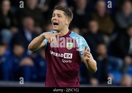 Burnley, Großbritannien. 21.. April 2022. James Tarkowski aus Burnley beim Premier League-Spiel in Turf Moor, Burnley. Bildnachweis sollte lauten: Andrew Yates / Sportimage Kredit: Sportimage/Alamy Live News Stockfoto