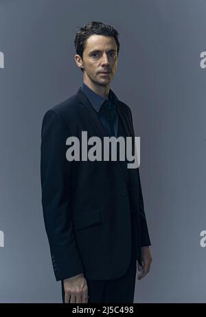 MATTHEW GOODE in einem Discovery der Hexen (2018), unter der Regie von JUAN CARLOS MEDINA und FARREN BLACKBURN. Credit: AMC/Album Stockfoto