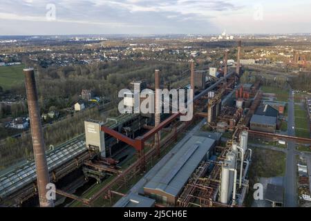 Luftaufnahme der Kokerei Zollverein in Essen, die 1993 ihren Betrieb eingestellt hat. Zusammen mit der Zeche Zollverein wurde die ehemalige Kokerei 2001 von der UNESCO zum Weltkulturerbe erklärt. [Automatisierte Übersetzung] Stockfoto