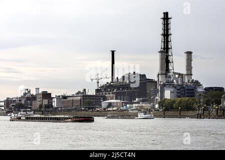 Ludwigshafen, DEU, 02.10.2020 - Blick auf das BASF-Werk in Ludwigshafen. Die BASF SE mit Sitz in Ludwigshafen am Rhein ist das vertriebsmäßig größte Chemieunternehmen der Welt. [Automatisierte Übersetzung] Stockfoto