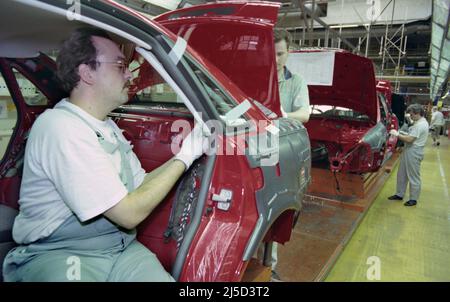 Ingolstadt, 04.07.1996 - Produktion des Audi A4 im Audi Werk Ingolstadt. [Automatisierte Übersetzung] Stockfoto