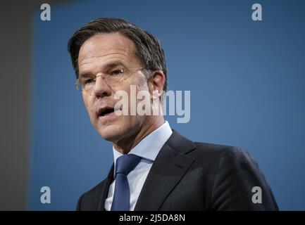 Den Haag, Niederlande. 22. April 2022. 2022-04-22 15:19:18 DEN HAAG - Premierminister Mark Rutte während der Pressekonferenz nach dem wöchentlichen Ministerrat. ANP BART SIZE netherlands Out - belgium Out Credit: ANP/Alamy Live News Stockfoto