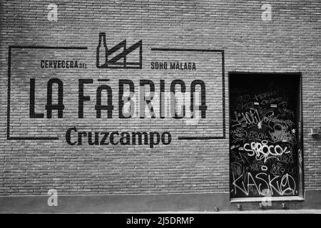 La Fabrica Cruzcampo Wandgemälde in el Soho Malaga, Spanien. Stockfoto