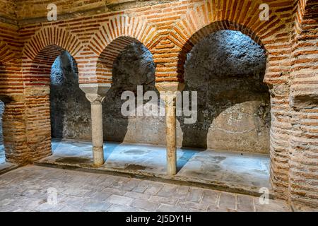 Arabische Bäder, von nasrider Architektur im Königreich Granada Stockfoto