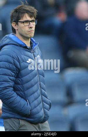 Leeds, Großbritannien. 22. April 2022. Headingley Stadium, Leeds, West Yorkshire, 22.. April 2022. Betfred Super League Leeds Rhinos vs Toulouse Olympique Sylvain Houles (Cheftrainer) von Toulouse Olympique Credit: Touchlinepics/Alamy Live News Stockfoto