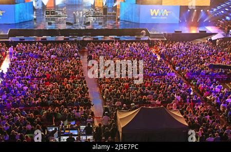 Verona, VR, Italien - 5. Juni 2017: Live-Konzert in der Arena mit vielen Menschen mit viel Künstler Stockfoto