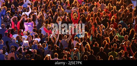 Verona, VR, Italien - 5. Juni 2017: Live-Konzert in der Arena mit vielen Menschen mit viel Künstler Stockfoto