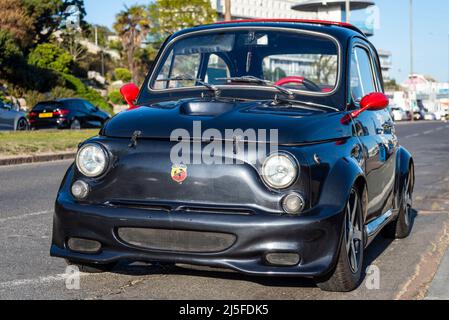 Kundenspezifisches klassisches Fiat 500 Abarth Auto Stockfoto