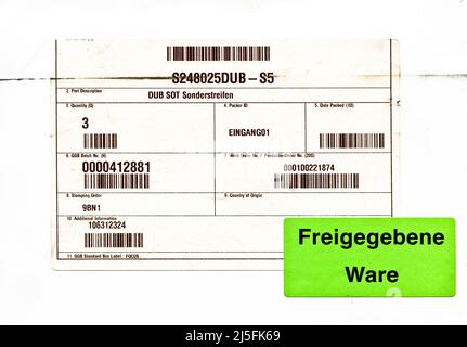 Aufkleber Barcode Papier schwarz weiß und grün, isoliert auf weißem Hintergrund, klebrige Barcode schwarz und weiß Stockfoto