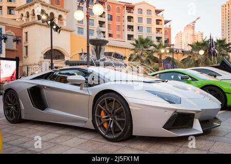 Doha, Katar, Februar 01,2020: Ausstellung von Luxus-Supersportwagen, organisiert vom katarischen Team namens 'Elite Supercars'. Stockfoto