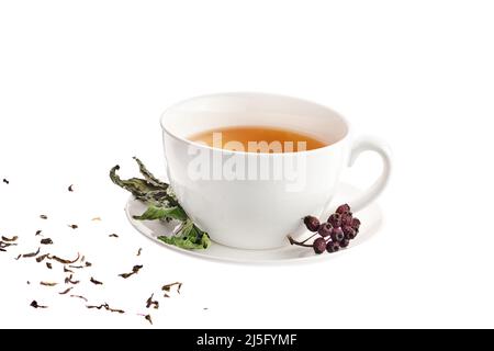 Porzellan Tasse Tee mit Milch auf weißem Hintergrund Stockfoto