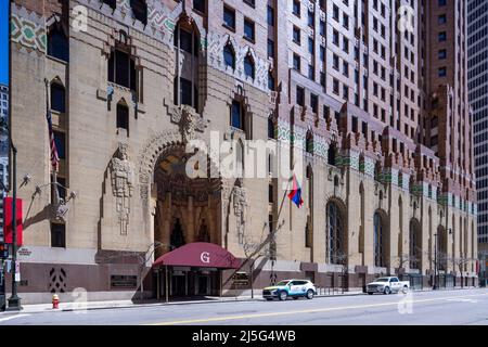 Außenansicht des berühmten Wolkenkratzers des Guardian Building 500 Griswold Street, Detroit, Michigan, USA, mit Skulpturen von Parducci Stockfoto