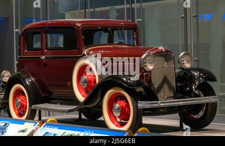 Legacy Gallery, 1932 Ford V-8, Ford Rouge Factory Tour, Dearborn, Michigan, USA Stockfoto