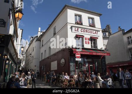 Paris, Frankreich: Le Consulat Café und Restaurant, ein berühmtes und historisches Kaffeehaus im Herzen von Montmartre, in der Rue Norvins Stockfoto