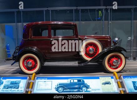 Legacy Gallery, 1932 Ford V-8, Ford Rouge Factory Tour, Dearborn, Michigan, USA Stockfoto
