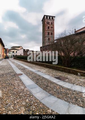 San Nazzaro Sesia, Italien - 20. Februar 2014: Abtei der Heiligen Nazarius und Celsus. Außenansicht. Stockfoto