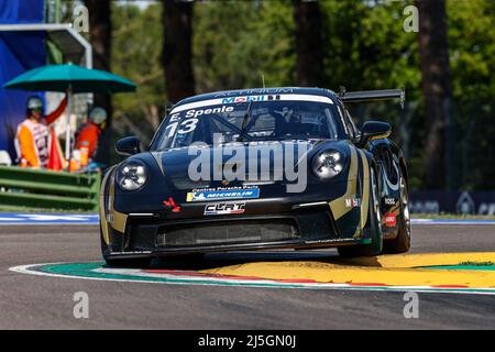 Imola, Italien. 23. April 2022. #13 Evan Spenle (F, CLRT), Porsche Mobil 1 Supercup beim Autodromo Enzo e Dino Ferrari am 23. April 2022 in Imola, Italien. (Foto von HIGH TWO) Quelle: dpa/Alamy Live News Stockfoto