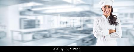 Portrait eines jungen Küchenchefs im Restaurant oder in der Hotelküche. Stockfoto