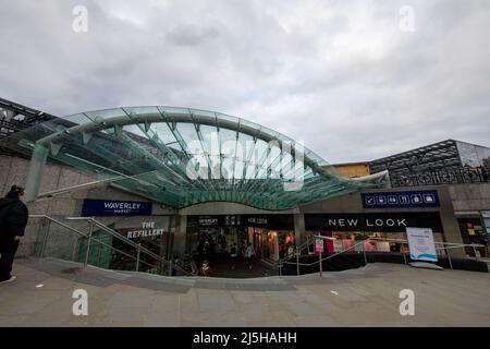 Eingang zum Bahnhof in Waverley, Edinburgh, Schottland Stockfoto