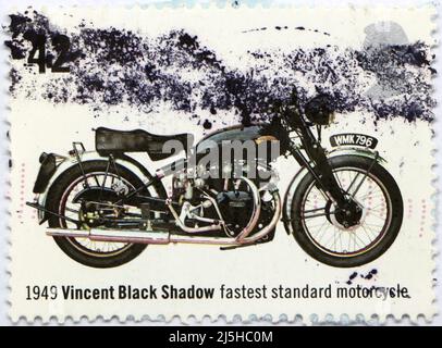 Foto einer britischen Briefmarke aus der Serie British Motorcycles mit einer Illustration eines Vincent Black Shadow 2005 aus dem Jahr 1949 Stockfoto