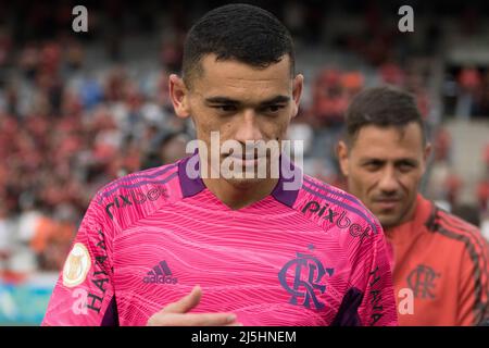 Curitiba, Brasilien. 23. April 2022. PR - Curitiba - 04/23/2022 - BRASILIANISCHER A 2022, ATHLETICO PR X FLAMENGO - Santos Flamengo Spieler vor dem Spiel gegen Athletico-PR im Stadion Arena da Baixada für die brasilianische Meisterschaft A 2022. Foto: Robson Mafra/AGIF/Sipa USA Quelle: SIPA USA/Alamy Live News Stockfoto