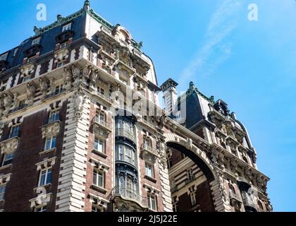 Das Dorilton ist ein Wahrzeichen der Beaux-Arts-Kunst an der Upper West Side, New York City, USA 2022 Stockfoto