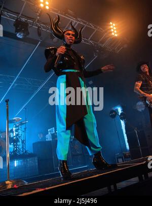 Skunk Anansie, Singer Skin, live auf der Bühne in einem Konzert in der Birmingham O2 Academy, April 22. 2022. 25LIVE@25 Tour. Wir feiern 25 Jahre Bandjubiläum. Stockfoto