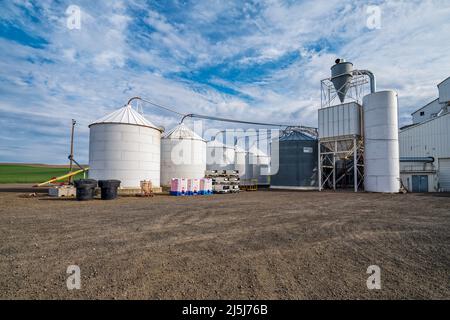 Die McGregor Seed Facility in der Nähe von Tompkins, Washington, USA Stockfoto