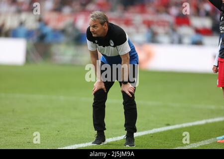 Köln, Deutschland. 04. März 2022. 1. Bundesliga 31. Spieltag, 1. FC Köln - Arminia Bielefeld, Trainer Marco Kostmann (Arminia) reagiert. Quelle: Jürgen Schwarz/Alamy Live News Stockfoto