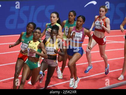 Natoya GOULE aus Jamaique , Halimah NAKAAYI aus Uganda , Habitam ALEMU aus Äthiopien , Catriona BISSET aus Australie , Freweyni HAILU aus Äthiopien , Ajee WILSON aus den USA und Lorena Martín aus Spanien Finale 800 M Frauen während der Hallenweltmeisterschaften 2022 am 20. März, 2022 in der stark Arena in Belgrad, Serbien - Foto Laurent Lairys / DPPI Stockfoto