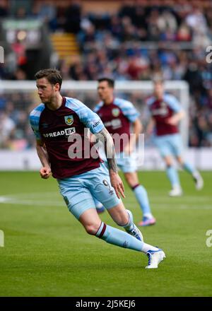 Turf Moor, Burnley, Lancashire, Großbritannien. 24. April 2022. Premier League Football, Burnley versus Wolverhampton Wanderers: Wout Weghorst of Burnley Credit: Action Plus Sports/Alamy Live News Stockfoto