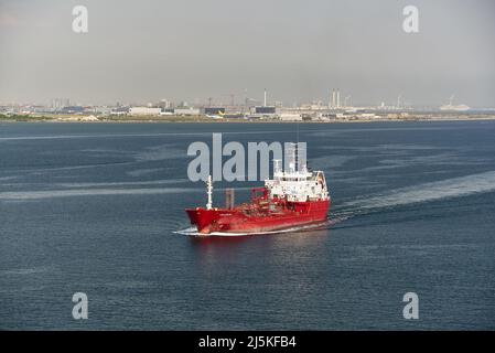 Das Schiff FJELLSTRAUM (IMO: 9140815, MMSI 257601000) ist ein Chemical/Oil Products Tanker, der 1997 gebaut wurde (25 Jahre alt) und derzeit unter der F segelt Stockfoto