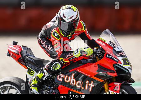 ASSEN - Alvaro Bautista (ESP) reagiert auf seine Ducati, als er das Superbike-Rennen der Weltmeisterschaft auf dem TT-Kurs Assen gewinnt. ANP VINCENT JANNINK Stockfoto