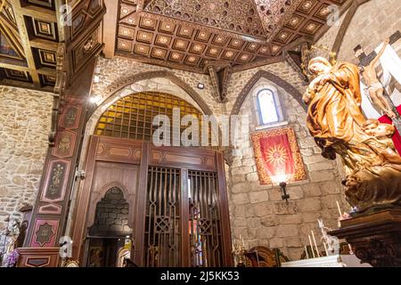 Buitrago del Lozoya, Spanien. Eingang zur Kapelle der Virgen de las Flores in der Kirche Santa Maria del Castillo Stockfoto