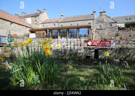 Ceres, Fife, Schottland, Großbritannien. Das Hotel liegt in einem kleinen tal etwa 2 Meilen über dem Ceres Moor von Cupar und 7 Meilen von St Andrews entfernt. Die ehemalige Pfarrei mit diesem Namen umfasste die Siedlungen Baldinnie, Chance Inn, Craigrothie, Pitscottie und Tarvit Mill. Es ist auch der Ort für das Fife Folk Museum Stockfoto