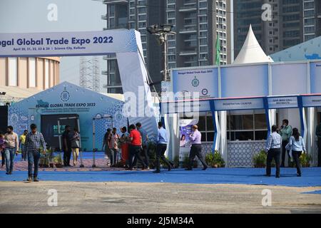 Haupteintrittstor mit Registrierungsschalter der 'Bengal Global Trade Expo 2022' (BGTE2022), unter der Schirmherrschaft des 'Bengal Global Business Summit 2022' A Stockfoto