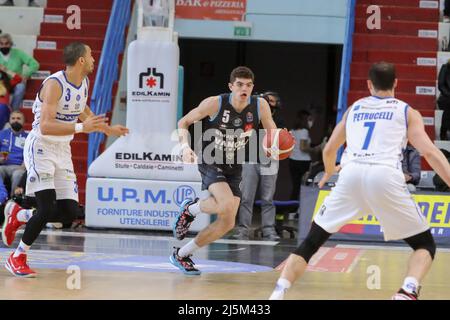 PalaRadi, Cremona, Italien, 24. April 2022, Filippo Gallo (Vanoli Cremona) während der Vanoli Basket Cremona gegen Germani Brescia - Italienische Basketball A Serie Championship Stockfoto