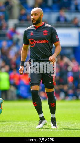 Brighton, Großbritannien. 24. April 2022. Nathan Redmond von Southampton während des Premier League-Spiels zwischen Brighton & Hove Albion und Southampton beim Amex am 24. 2022. April in Brighton, England. (Foto von Jeff Mood/phcimages.com) Quelle: PHC Images/Alamy Live News Stockfoto