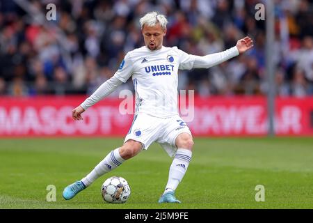 Kopenhagen, Dänemark. 24. April 2022. Peter Ankersen (22) vom FC Kopenhagen beim Superliga-Spiel 3F zwischen dem FC Kopenhagen und dem Randers FC in Parken in Kopenhagen. (Foto: Gonzales Photo/Alamy Live News Stockfoto