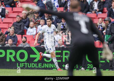 Kopenhagen, Dänemark. 24. April 2022. Kevin Diks (2) vom FC Kopenhagen beim Superliga-Spiel 3F zwischen dem FC Kopenhagen und dem Randers FC in Parken in Kopenhagen. (Foto: Gonzales Photo/Alamy Live News Stockfoto