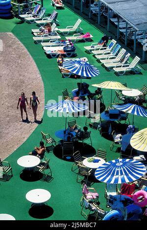 Branson, Missouri USA 17. Juni 1993: Whitewater Park in Branson, Missouri, ist ein beliebter Sommerort, um sich abzukühlen. Stockfoto