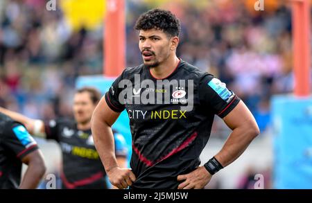 London, Großbritannien. 24. April 2022. Theo McFarland von Saracens während des Gallagher Premiership Rugby-Spiels zwischen Saracens und Exeter Chiefs im StoneX Stadium, London, England am 24. April 2022. Foto von Phil Hutchinson. Nur zur redaktionellen Verwendung, Lizenz für kommerzielle Nutzung erforderlich. Keine Verwendung bei Wetten, Spielen oder Veröffentlichungen einzelner Clubs/Vereine/Spieler. Kredit: UK Sports Pics Ltd/Alamy Live Nachrichten Stockfoto