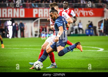 Reims, Frankreich, Frankreich. 24. April 2022. Dimitri PAYET aus Marseille während des Ligue 1-Spiels zwischen Stade Reims und Olympique de Marseille (OM) im Auguste Delaune-Stadion am 24. April 2022 in Reims, Frankreich. (Bild: © Matthieu Mirville/ZUMA Press Wire) Stockfoto